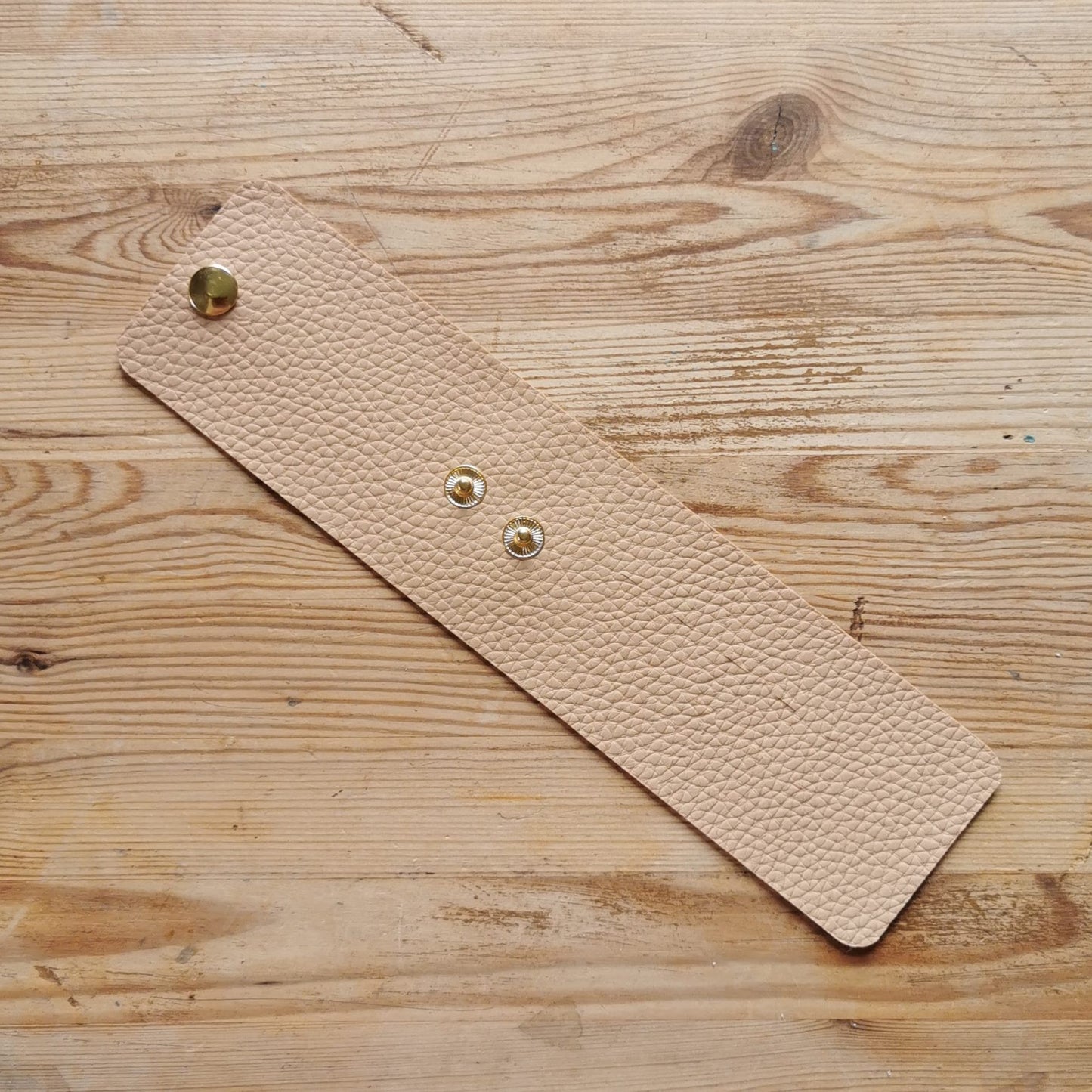 Puikkohali, beige