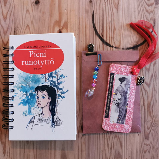Muistikirja "Runotyttö"