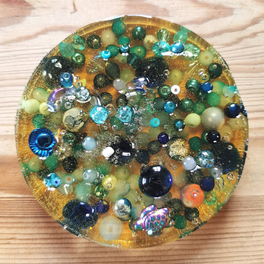 Hermohali 457 (lasihelmitäyte, läpikuultava massa)