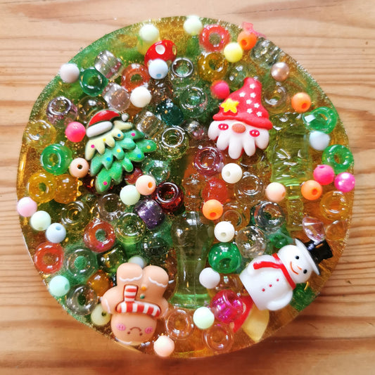 Hermohali 473 (muovi- ja akryylitäyte, läpikuultava+vihreä helmiäisvärjätty massa)