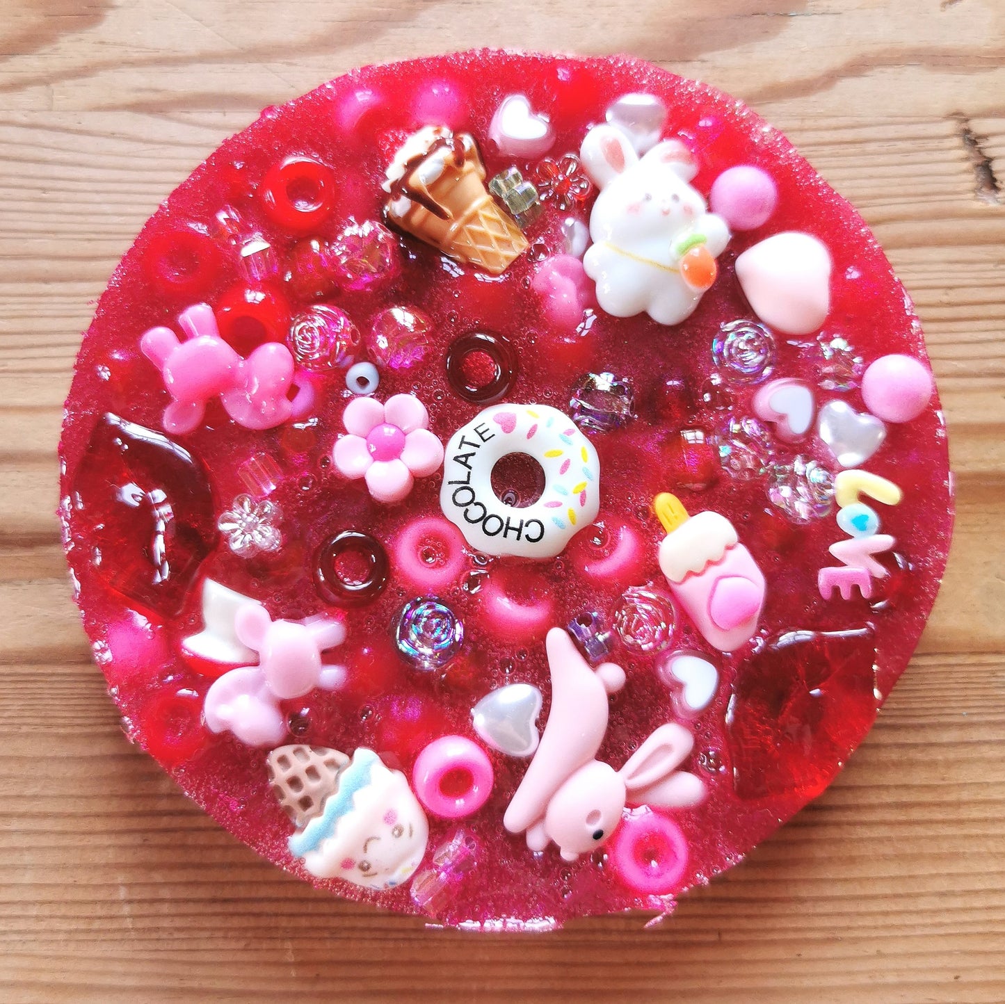 Hermohali 490 (muovi- ja akryylitäyte, pinkki helmiäisvärjätty massa)