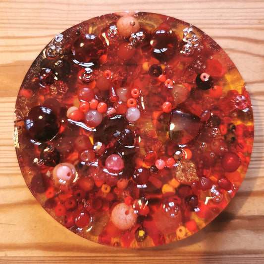 Hermohali 592 (lasihelmitäyte, läpikuultava massa)