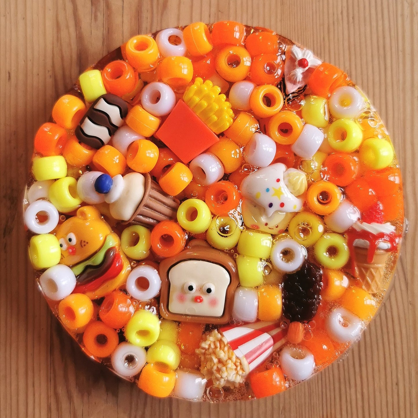 Hermohali 631 (muovi- ja akryylitäyte, läpikuultava massa)