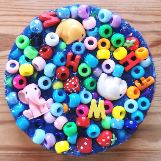 Hermohali 668 (muovi- ja akryylitäyte, yönsinsininen helmiäisvärjätty massa)